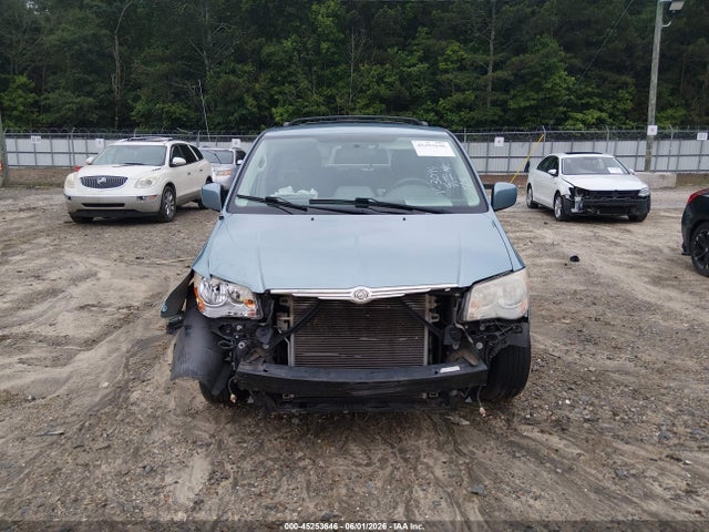 2010 Chrysler Town & Country Touring მანქანა იყიდება აუქციონზე, vin: 2A4RR5D10AR243094, აუქციონის ნომერი: 45253646