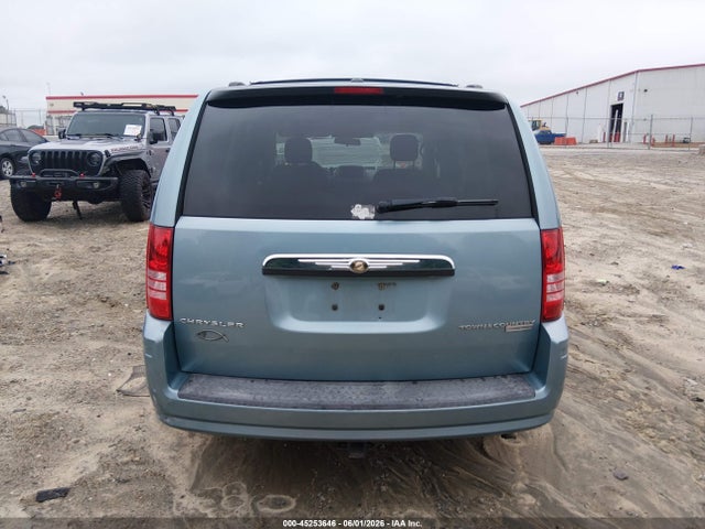 2010 Chrysler Town & Country Touring მანქანა იყიდება აუქციონზე, vin: 2A4RR5D10AR243094, აუქციონის ნომერი: 45253646