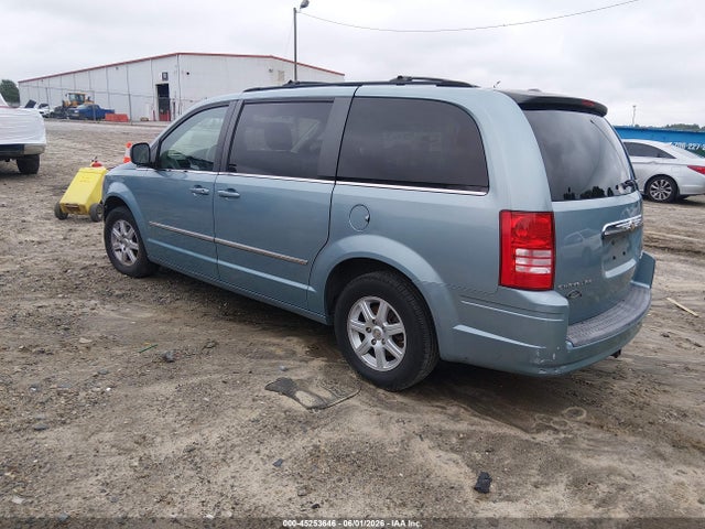 2010 Chrysler Town & Country Touring მანქანა იყიდება აუქციონზე, vin: 2A4RR5D10AR243094, აუქციონის ნომერი: 45253646