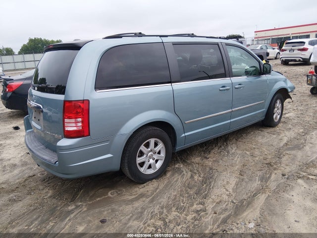 2010 Chrysler Town & Country Touring მანქანა იყიდება აუქციონზე, vin: 2A4RR5D10AR243094, აუქციონის ნომერი: 45253646