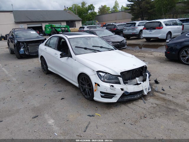 45253656 :رقم المزاد ، WDDGF8AB2DR289336 vin ، 2013 Mercedes-benz C 300 Sport 4matic مزاد بيع