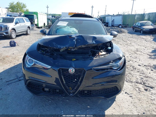 2023 Alfa Romeo Stelvio Estrema Awd მანქანა იყიდება აუქციონზე, vin: ZASPAKBN9P7D55127, აუქციონის ნომერი: 45253661