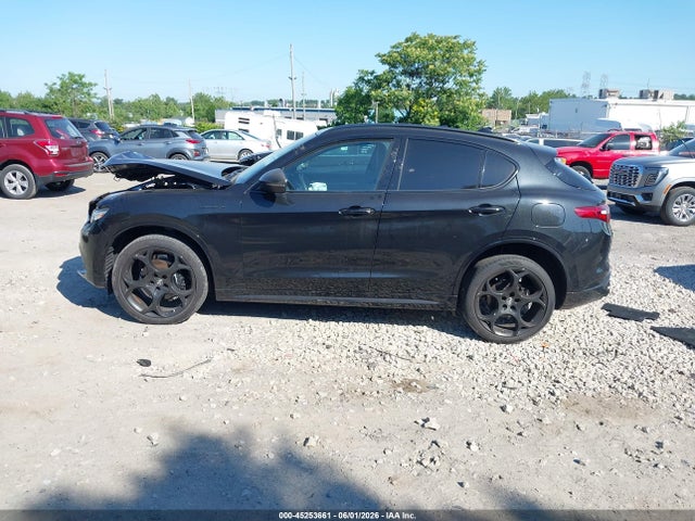 2023 Alfa Romeo Stelvio Estrema Awd მანქანა იყიდება აუქციონზე, vin: ZASPAKBN9P7D55127, აუქციონის ნომერი: 45253661