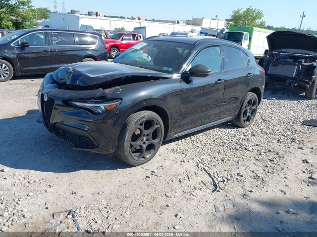 2023 Alfa Romeo Stelvio Estrema Awd მანქანა იყიდება აუქციონზე, vin: ZASPAKBN9P7D55127, აუქციონის ნომერი: 45253661