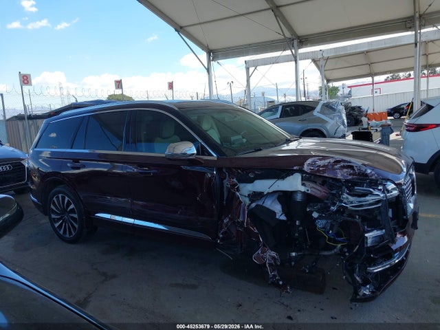 5LMYJ9YY9LGL25037 Lincoln Aviator Black Label Grand Touring