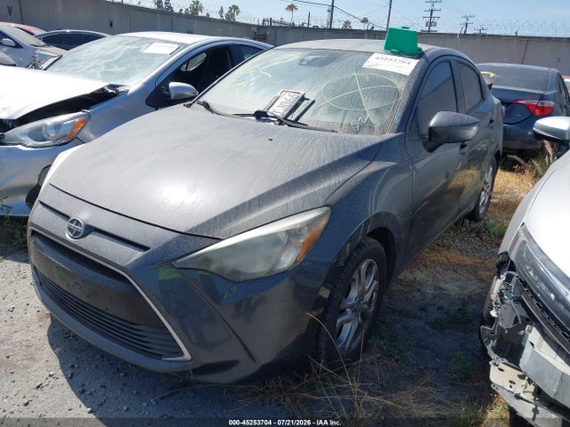 Scion IA 2016 3MYDLBZV6GY106005 Image 2
