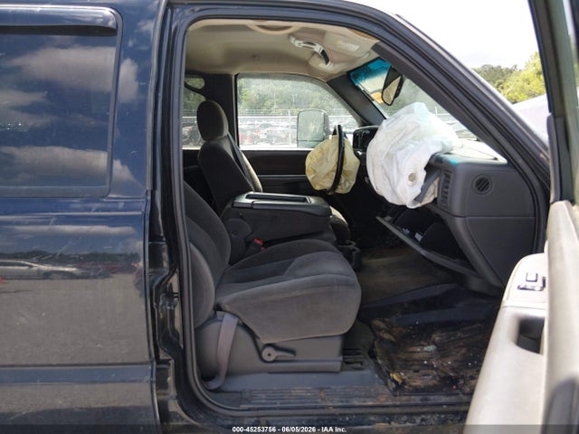 45253756 :رقم المزاد ، 1GTHK23113F257151 vin ، 2003 Gmc Sierra 2500hd Sle/slt مزاد بيع