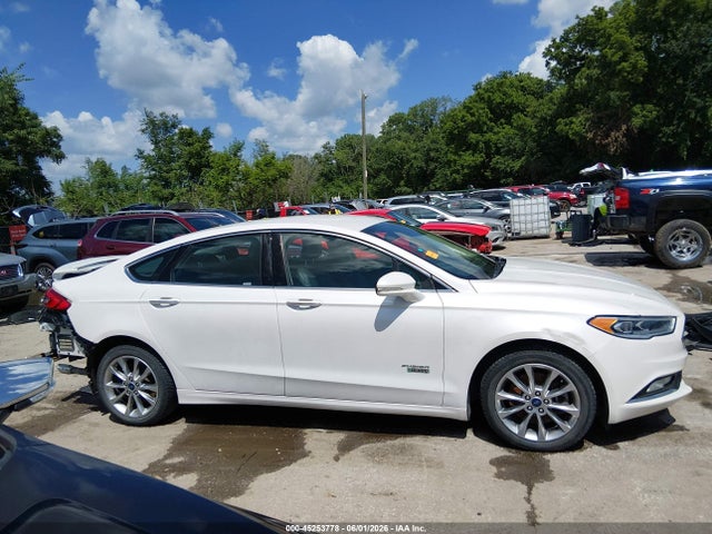 Продаж на аукціоні авто 2017 Ford Fusion Energi Titanium, vin: 3FA6P0SU7HR306829, номер лоту: 45253778