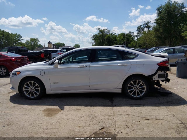 Продаж на аукціоні авто 2017 Ford Fusion Energi Titanium, vin: 3FA6P0SU7HR306829, номер лоту: 45253778