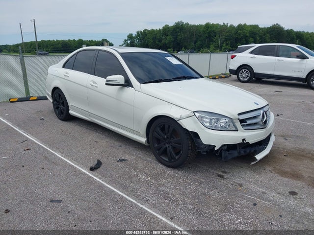 2011 Mercedes-benz C 300 Sport 4matic მანქანა იყიდება აუქციონზე, vin: WDDGF8BB8BR134771, აუქციონის ნომერი: 45253792