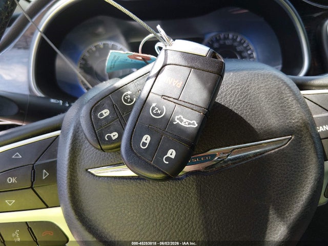 Chrysler 200 C 2015 1C3CCCCB4FN563958 Image 11