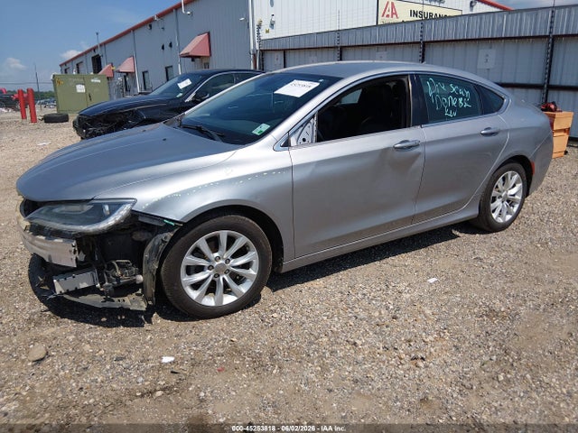 Chrysler 200 C 2015 1C3CCCCB4FN563958 Image 2