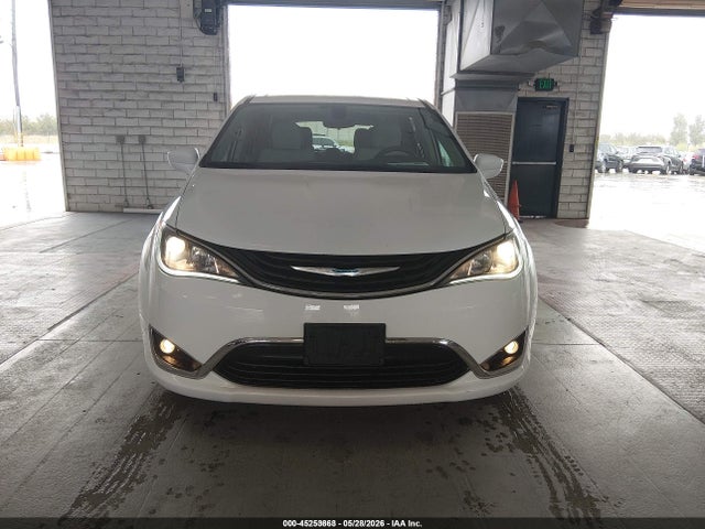 Chrysler Pacifica Hybrid Touring Plus 2018 2C4RC1H71JR306914 Image 15