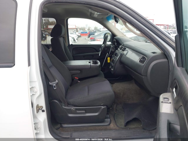 Продажа на аукционе авто 2010 Chevrolet Suburban 1500 Ls, vin: 1GNUCHE09AR139452, номер лота: 45253874