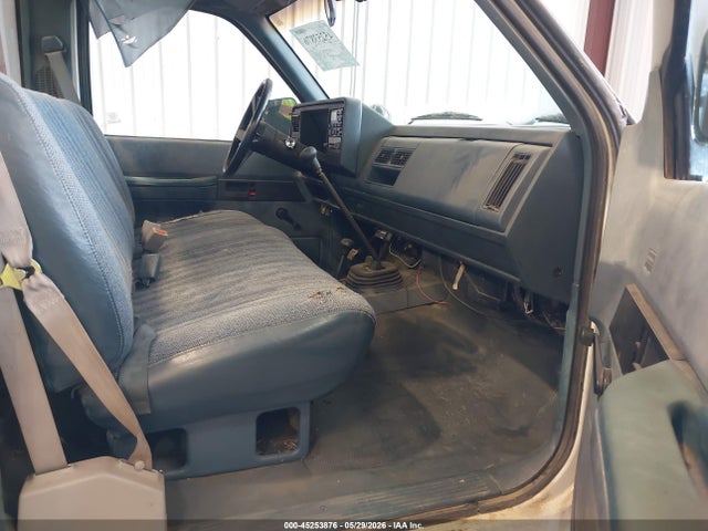Продажа на аукционе авто 1989 Chevrolet Gmt-400 K2500, vin: 1GCGK24K3KE210694, номер лота: 45253876