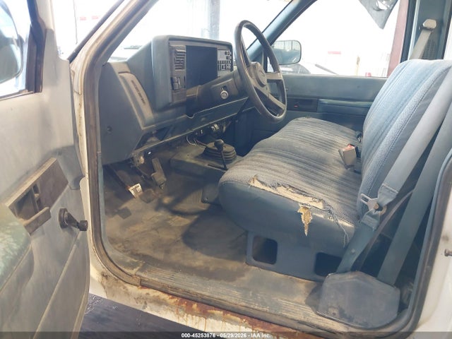 Продажа на аукционе авто 1989 Chevrolet Gmt-400 K2500, vin: 1GCGK24K3KE210694, номер лота: 45253876