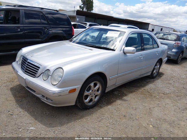 45253882 :رقم المزاد ، WDBJF65J52B396892 vin ، 2002 Mercedes-benz E 320 Special Edition مزاد بيع