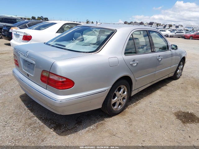 45253882 :رقم المزاد ، WDBJF65J52B396892 vin ، 2002 Mercedes-benz E 320 Special Edition مزاد بيع