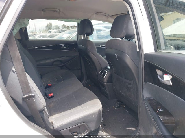 KIA Sorento 3.3l Lx 2017 5XYPGDA59HG195405 Image 8