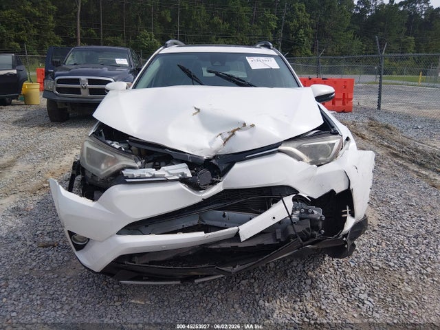 Toyota Rav4 Xle 2017 JTMWFREV5HJ720692 Image 12