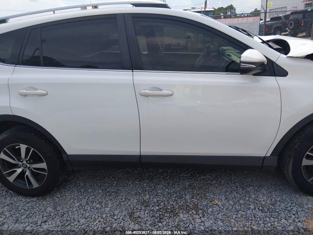 Toyota Rav4 Xle 2017 JTMWFREV5HJ720692 Image 13