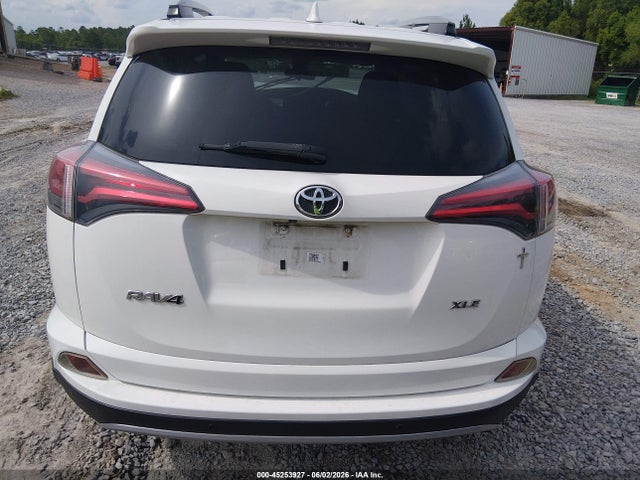 Toyota Rav4 Xle 2017 JTMWFREV5HJ720692 Image 16