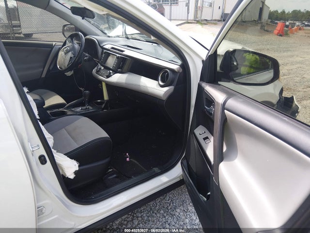 Toyota Rav4 Xle 2017 JTMWFREV5HJ720692 Image 5