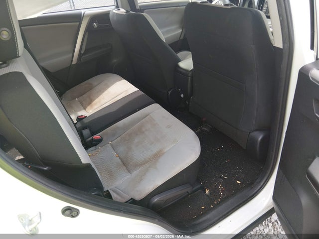 Toyota Rav4 Xle 2017 JTMWFREV5HJ720692 Image 8
