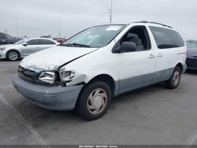 Aukcja sprzedaży 1998 Toyota Sienna Le, vin: 4T3ZF13C2WU015380, numer aukcji: 45253951