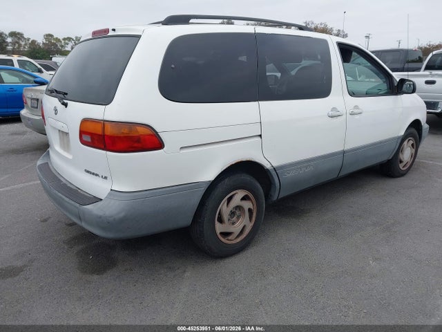 Aukcja sprzedaży 1998 Toyota Sienna Le, vin: 4T3ZF13C2WU015380, numer aukcji: 45253951