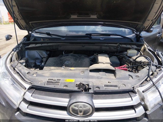 5TDKZRFH8HS216493 Toyota Highlander Xle