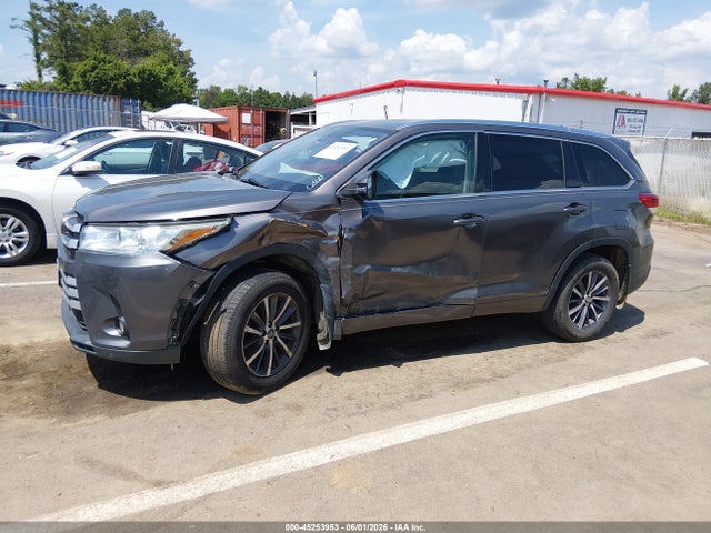 5TDKZRFH8HS216493 Toyota Highlander Xle