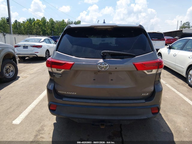 5TDKZRFH8HS216493 Toyota Highlander Xle