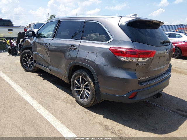 5TDKZRFH8HS216493 Toyota Highlander Xle