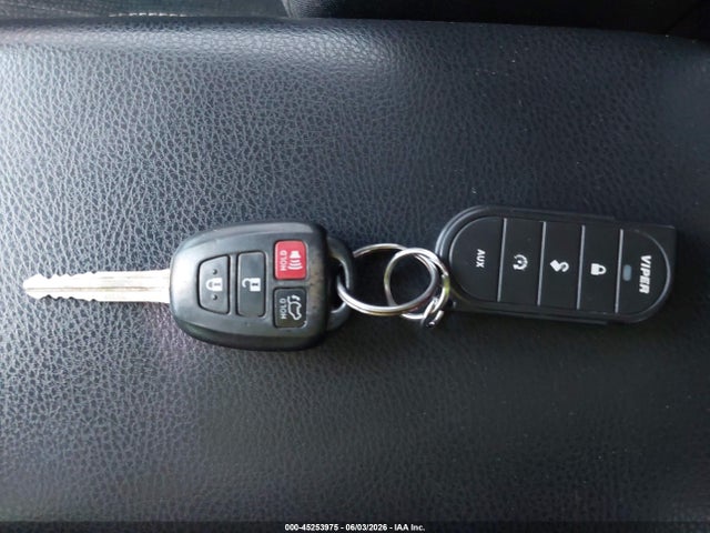 Toyota Rav4 Xle 2015 JTMWFREV7FD063812 Image 11