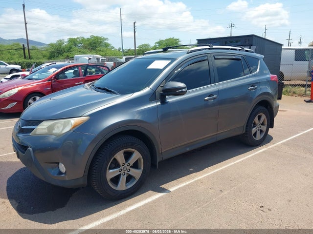 Toyota Rav4 Xle 2015 JTMWFREV7FD063812 Image 2