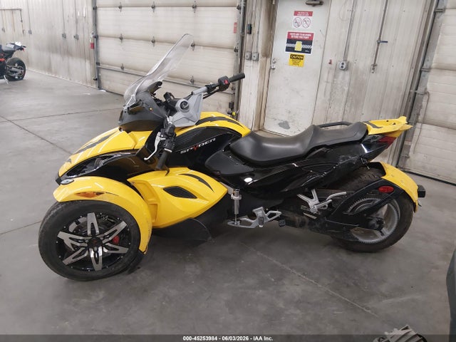 Продаж на аукціоні авто 2009 Can-am Spyder Roadster Rs, vin: 2BXJAAA179V000604, номер лоту: 45253984