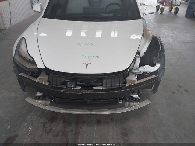 Tesla Model 3 Long Range/performance 2019 5YJ3E1EB4KF469594 Image 18
