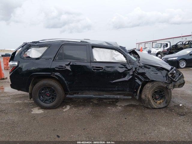 Toyota 4RUNNER SR5 2020 JTEBU5JR9L5783183 Image 13