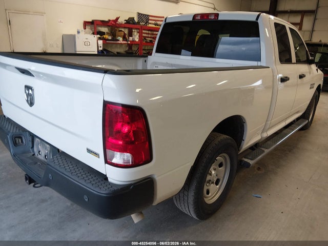 45254056 :رقم المزاد ، 1C6RR6FG0JS290676 vin ، 2018 Ram 1500 Tradesman  4x2 6'4 Box مزاد بيع