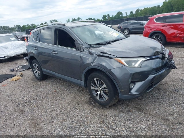 Auction sale of the 2018 Toyota Rav4 Xle, vin: JTMWFREV8JD125937, lot number: 45254064