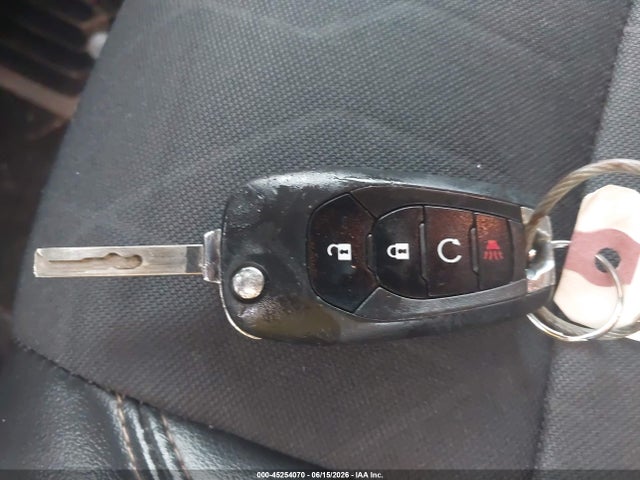 KL7CJLSB4MB325803 Chevrolet Trax Fwd Lt