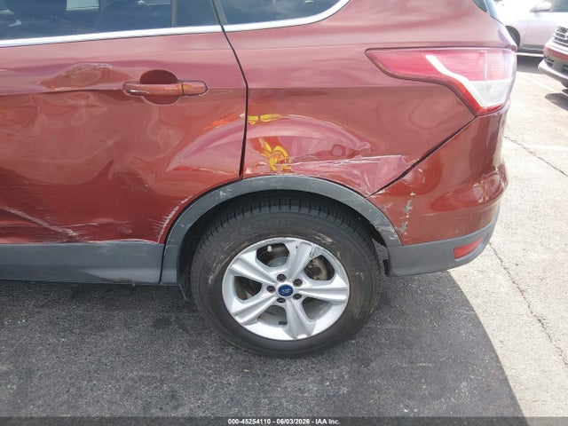 45254110 :رقم المزاد ، 1FMCU0G79FUA92307 vin ، 2015 Ford Escape Se مزاد بيع