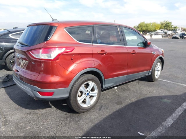 45254110 :رقم المزاد ، 1FMCU0G79FUA92307 vin ، 2015 Ford Escape Se مزاد بيع