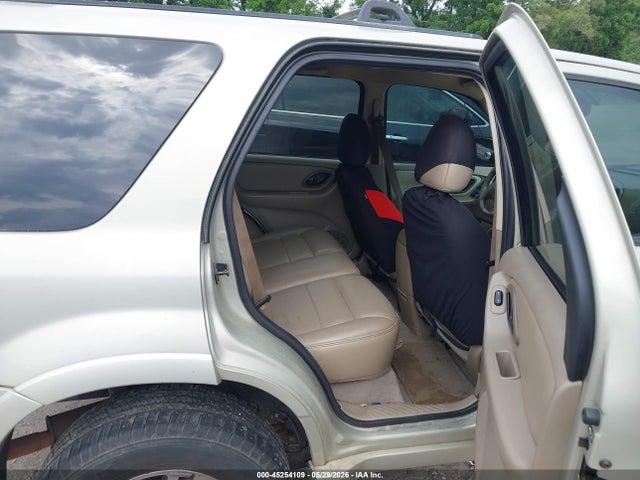 2005 Ford Escape Limited მანქანა იყიდება აუქციონზე, vin: 1FMYU04145KA58548, აუქციონის ნომერი: 45254109