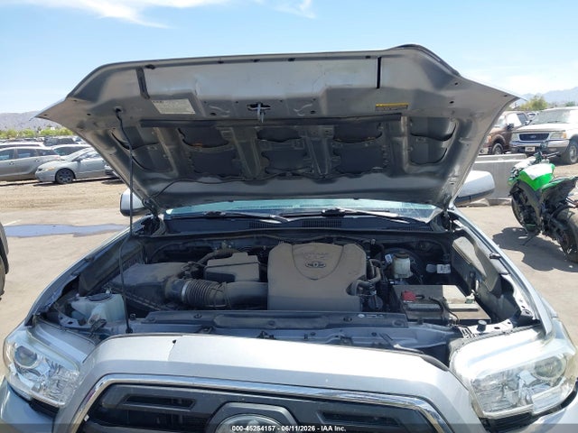 3TMAZ5CN9KM104176 Toyota Tacoma Sr5 V6