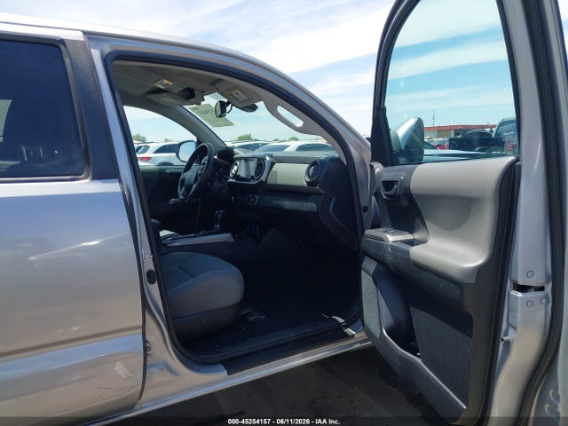 3TMAZ5CN9KM104176 Toyota Tacoma Sr5 V6