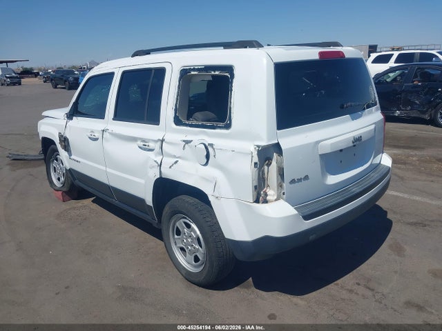 1C4NJRBB8FD270343 Jeep Patriot Sport