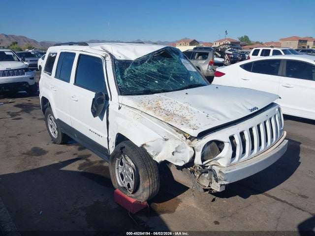 1C4NJRBB8FD270343 Jeep Patriot Sport