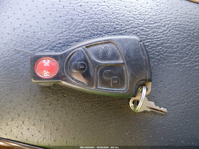 45254201 :رقم المزاد ، WDBRF61J22F199907 vin ، 2002 Mercedes-benz C 240 مزاد بيع